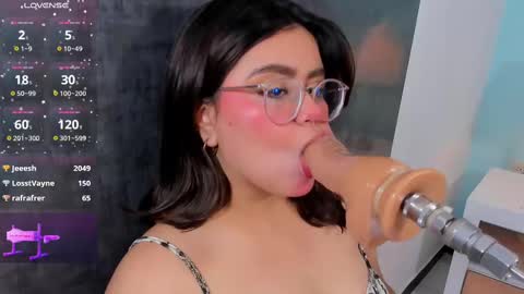 Sarah online show from February 28, 2025, 3:26 am