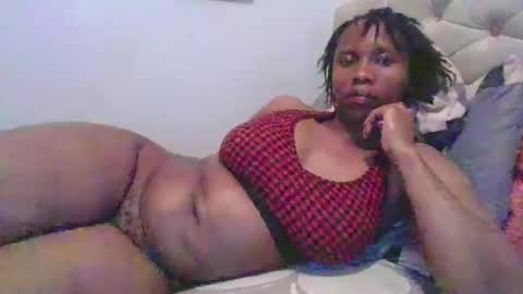 sarah_haggai online show from October 8, 2025, 12:58 pm