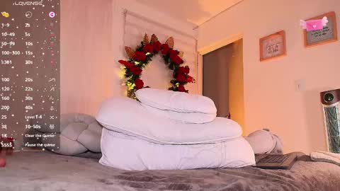 Sarah   online show from December 27, 2024, 6:24 am