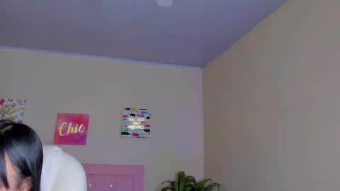 Sarah Ramirez online show from February 19, 2025, 11:38 am