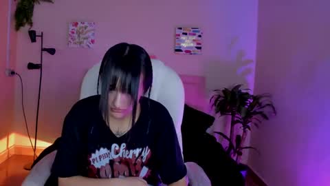 Sarah Ramirez online show from March 6, 2025, 6:26 pm