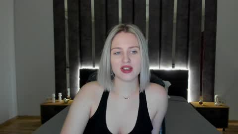 Sarah online show from January 2, 2025, 12:55 am