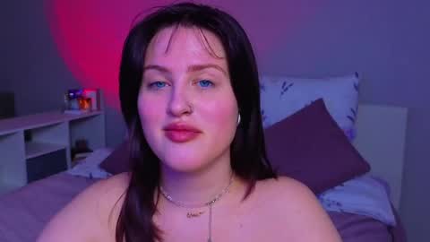 Sarah online show from May 15, 2026, 11:45 pm