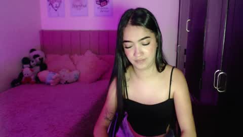 Sarah online show from February 1, 2025, 10:44 pm