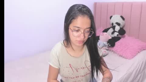 Sarah online show from October 16, 2025, 9:38 pm