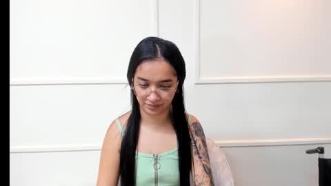 Sarah online show from February 14, 2026, 6:15 pm