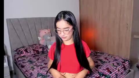 Snapshot of sarah_stone15 chatting on July 23, 2026, 11:13 pm Sarah online show from July 23, 2026, 11:13 pm