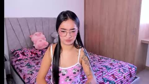 Snapshot of sarah_stone15 chatting on July 24, 2026, 8:40 pm Sarah online show from July 24, 2026, 8:40 pm