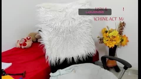 Snapshot of sarah_sweett chatting on May 25, 2026, 3:40 pm Sarah online show from May 25, 2026, 3:40 pm