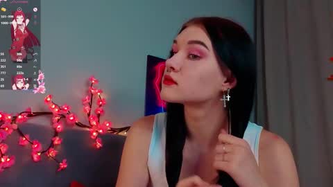 Snapshot of sarahhunny chatting on October 25, 2025, 9:31 pm Sarah online show from October 25, 2025, 9:31 pm