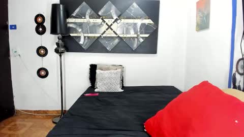  SARAHJEY     online show from September 30, 2025, 11:43 pm