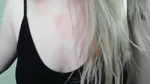 Snapshot of sarahmummy chatting on March 3, 2026, 10:04 pm Sarah online show from March 3, 2026, 10:04 pm