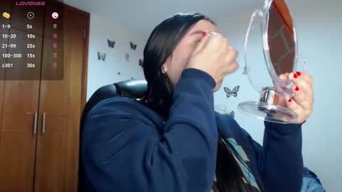 Sarah online show from October 3, 2025, 4:09 am