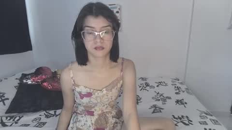 Sarah  online show from September 23, 2025, 7:39 pm