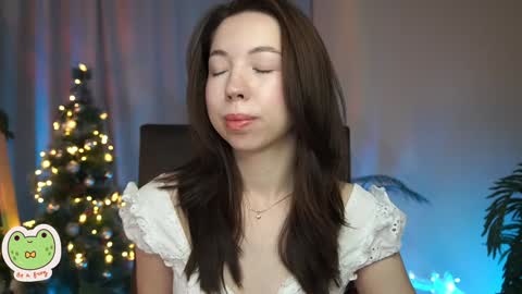 vacation 16-30 of november caucht me in insta online show from December 17, 2024, 5:29 am