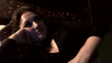 sarahsweetie17 online show from October 29, 2025, 8:16 am