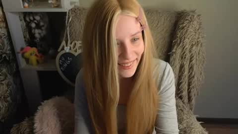 Sara online show from May 26, 2026, 1:56 am