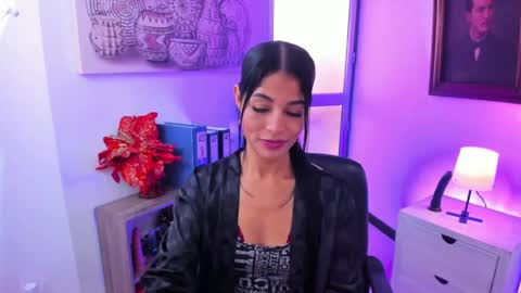 saralife69 online show from January 11, 2025, 2:58 pm