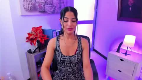 saralife69 online show from January 11, 2025, 6:01 pm