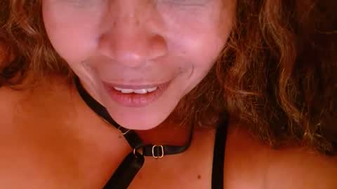 Snapshot of saralove2 chatting on February 8, 2025, 4:25 pm sara online show from February 8, 2025, 4:25 pm