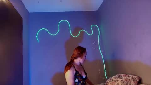 Sara  online show from December 22, 2025, 11:51 am