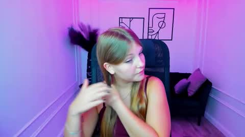 saramayere online show from September 17, 2025, 7:59 pm