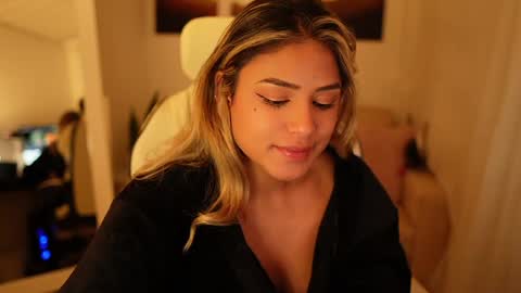 Sara online show from December 20, 2024, 11:16 pm