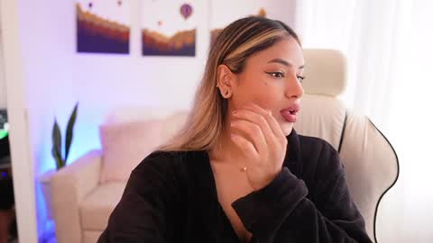 Sara online show from December 21, 2024, 9:04 pm