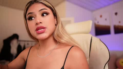 Sara online show from January 7, 2025, 10:30 pm