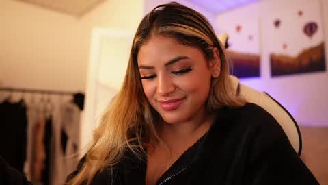 Sara online show from January 12, 2025, 12:49 am