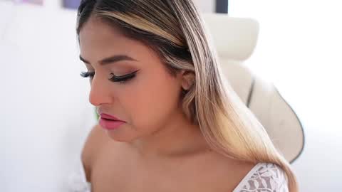 Sara online show from January 17, 2025, 8:22 pm