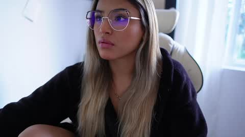 Sara online show from January 23, 2025, 10:01 pm