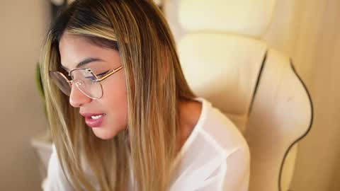 Sara online show from January 29, 2025, 12:43 am