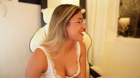 Sara online show from February 1, 2025, 12:29 am