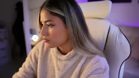 Sara online show from February 18, 2025, 10:58 pm