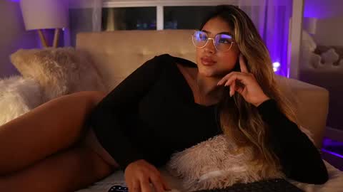 Sara online show from March 5, 2025, 2:57 am