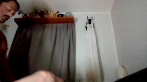 sarapatches online show from October 9, 2025, 8:01 am