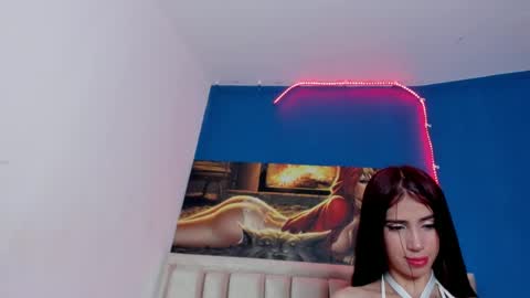  Sara  online show from February 12, 2025, 12:44 pm