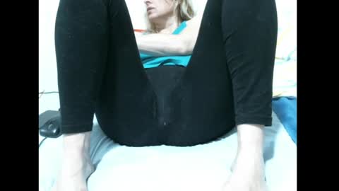 Snapshot of sarasexx33 chatting on January 12, 2025, 3:28 am sarasexx33 online show from January 12, 2025, 3:28 am