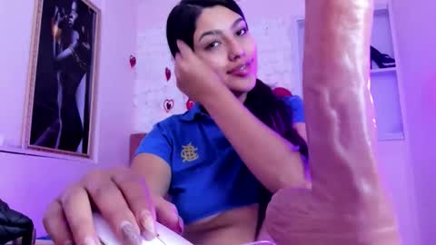 Snapshot of sarastonesx chatting on September 22, 2025, 6:15 am sarastonesx online show from September 22, 2025, 6:15 am