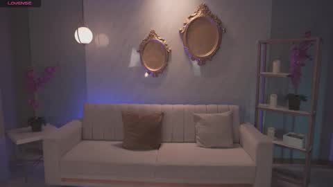 Sara Winstone online show from February 11, 2026, 12:32 pm