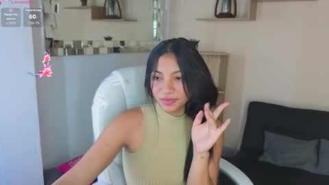  Saray  Say hi in the chat online show from November 1, 2025, 12:18 pm