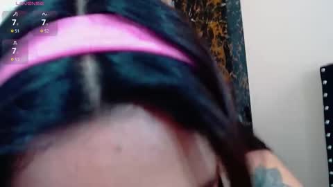 Saray online show from October 12, 2025, 3:33 pm