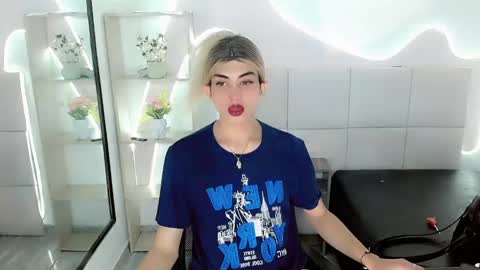Snapshot of saraypiink chatting on August 8, 2026, 7:49 pm saraypiink online show from August 8, 2026, 7:49 pm