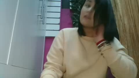 mery online show from February 17, 2025, 3:53 pm