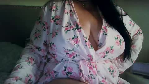 Snapshot of saretta46 chatting on October 4, 2025, 1:31 pm Sara online show from October 4, 2025, 1:31 pm