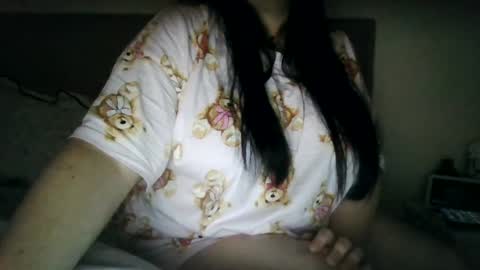 Sara online show from November 16, 2025, 1:44 am