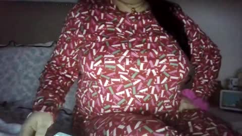 Sara online show from December 4, 2025, 1:04 am