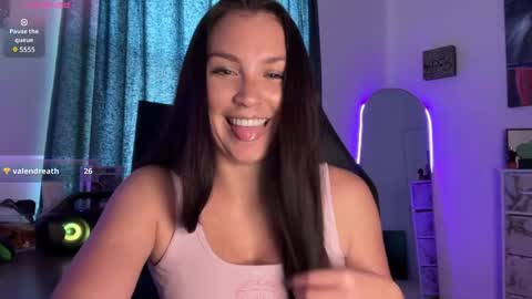 Snapshot of sariaaahh chatting on November 3, 2025, 6:09 pm sariaaahh online show from November 3, 2025, 6:09 pm