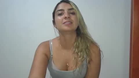 sarissmunera online show from February 21, 2025, 11:10 pm